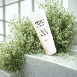 CicawortSativa 
Soothing Cleanse 120ML